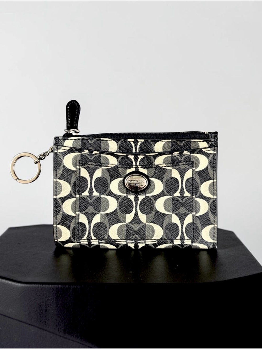 Coach Signature Peyton Dream Modern Black & Cream Wallet